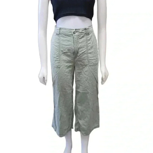 Kenzie Linen Blend Sage  Green Capri Pants Size 10 - Picture 1 of 11